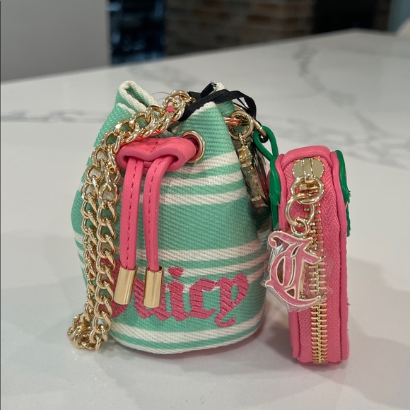 So. Cute JUICY COUTURE Wristlet💗 - Picture 3 of 16